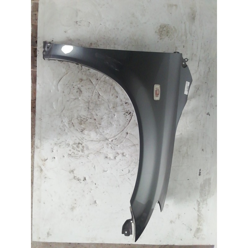 Recambio de aleta delantera derecha para nissan murano (z50) básico referencia OEM IAM 63112CB030  