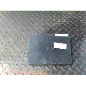 CAJA RELES / FUSIBLES 8200780007 U118400140 