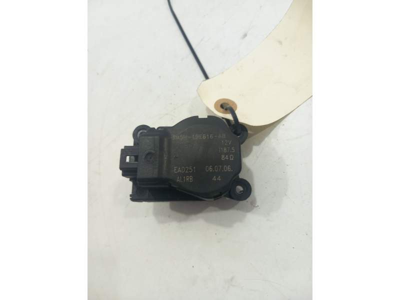 MOTOR TRAMPILLA CALEFACCION 3M5H19E616AB 