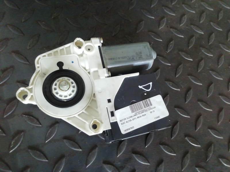 MOTOR ELEVALUNAS DELANTERO DERECHO 1K0959792D 