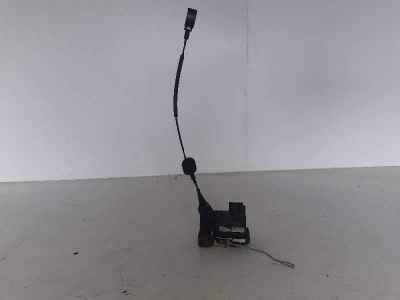 CERRADURA PUERTA DELANTERA DERECHA X2L19ACL 256AA21812BJ 