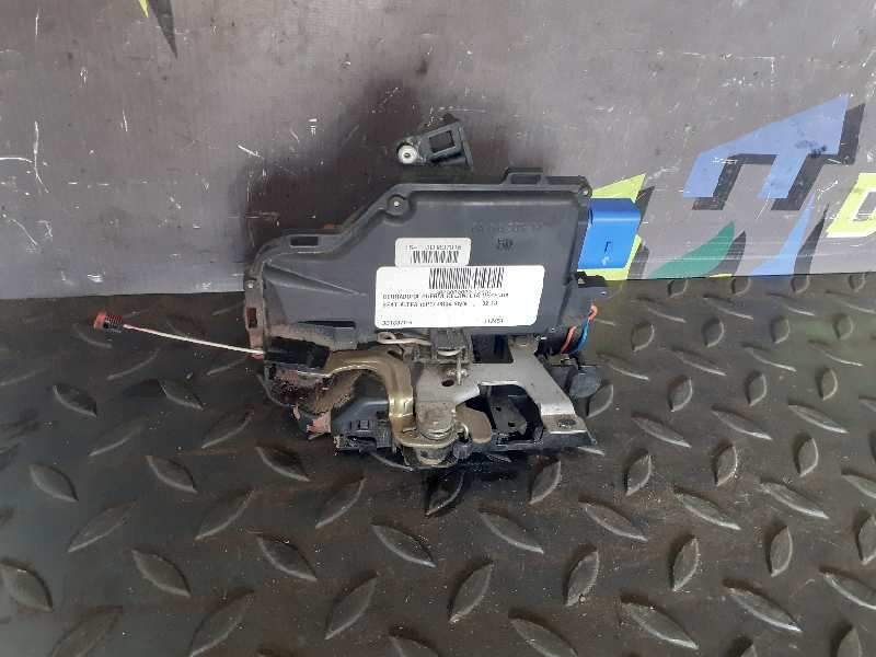 CERRADURA PUERTA DELANTERA DERECHA 3D1837016 