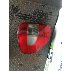 Recambio de piloto trasero izquierdo para chrysler grand voyager limited referencia OEM IAM 05113203AA  