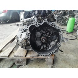 Recambio de caja cambios para volvo s80 berlina 2.5 turbodiesel referencia OEM IAM 1023704  