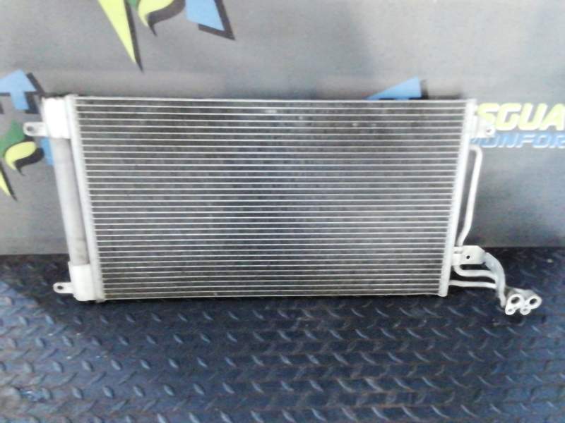RADIADOR CALEFACCION / AIRE ACONDICIONADO 6R0820411Q 