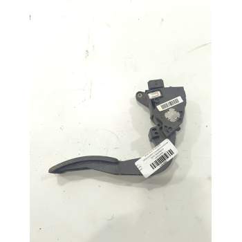 PEDAL ACELERADOR 180021343R 