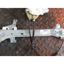 Recambio de elevalunas trasero derecho para renault megane iii sport tourer expression referencia OEM IAM 827200008R 827300003R 