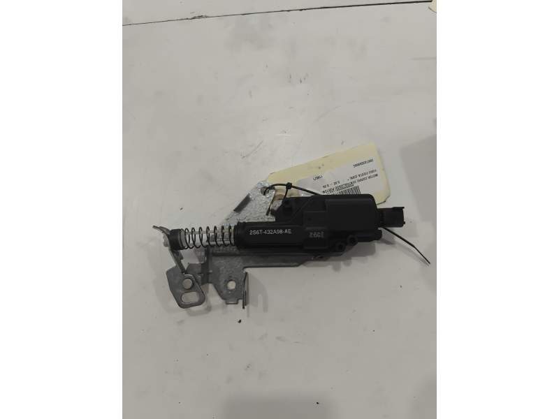 MOTOR CIERRE CENTRALIZADO PORTON 2S6T432A98AE 