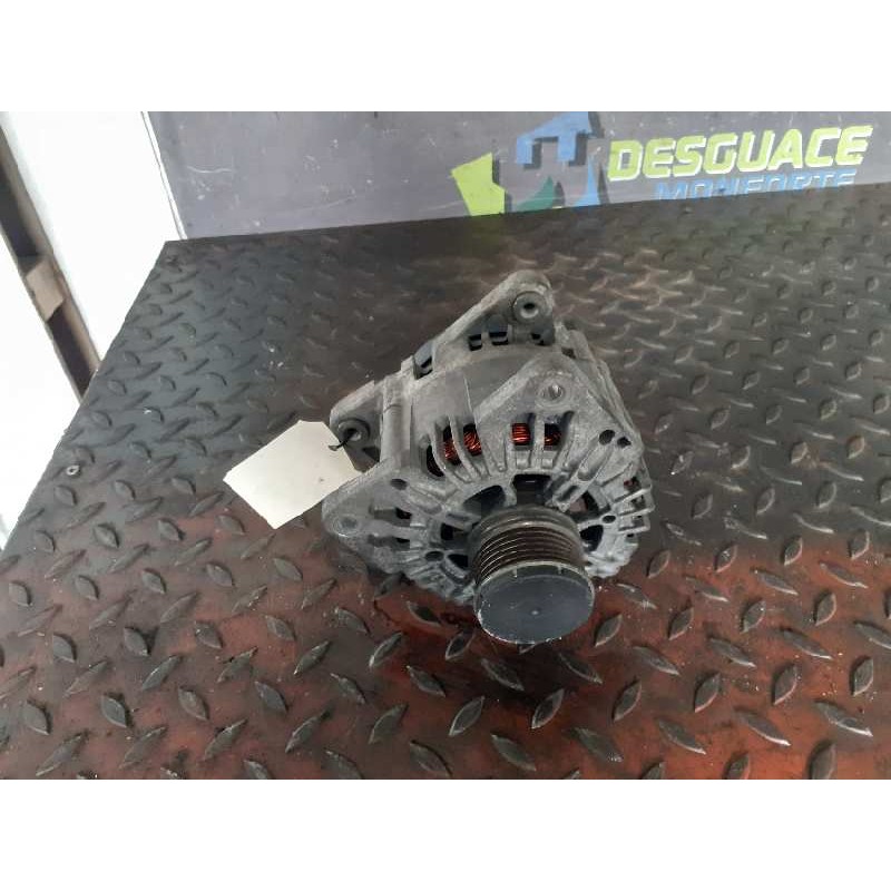 Recambio de alternador para renault megane iii sport tourer expression referencia OEM IAM 231000026R TG15C146 2606272A