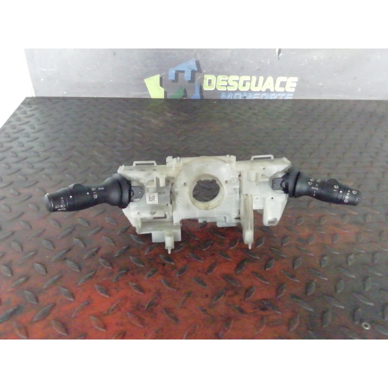 Recambio de mando luces para renault megane iii sport tourer expression referencia OEM IAM 255670019R  