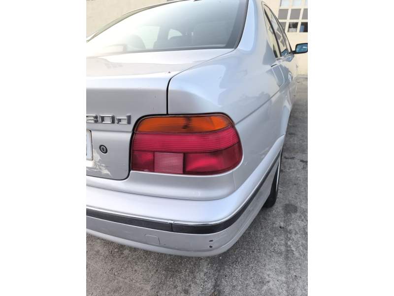 PILOTO TRASERO DERECHO 63218363558 