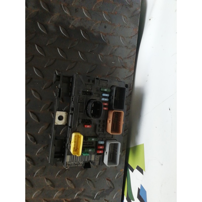 Recambio de caja reles / fusibles para citroën c3 1.4 referencia OEM IAM 9659741780 L03 