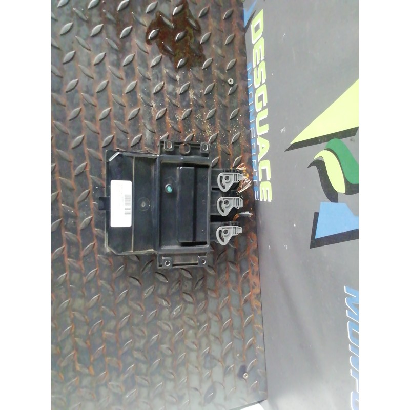 Recambio de centralita motor uce para renault megane ii berlina 3p referencia OEM IAM 8200374152 8200334419 