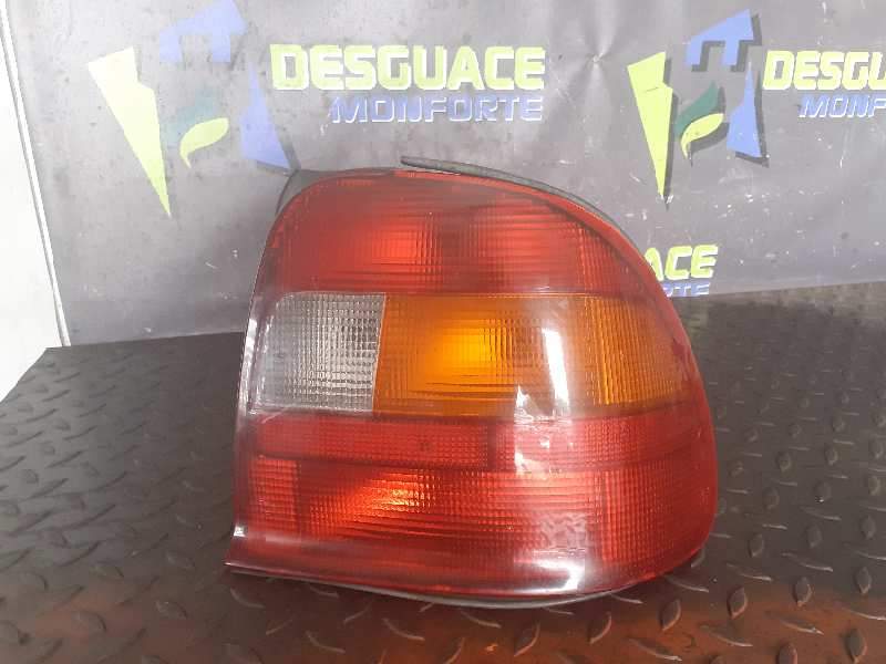 PILOTO TRASERO DERECHO 