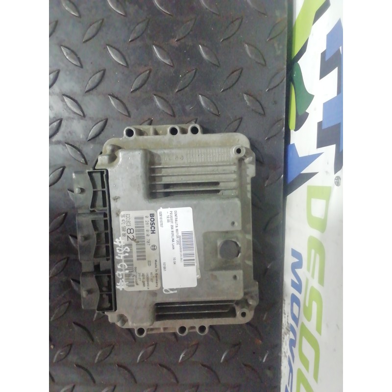 Recambio de centralita motor uce para peugeot 206 berlina look referencia OEM IAM 0281010707 9647158080 