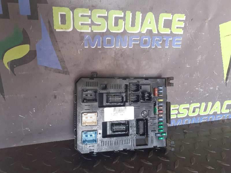 CAJA RELES / FUSIBLES 216761594H 