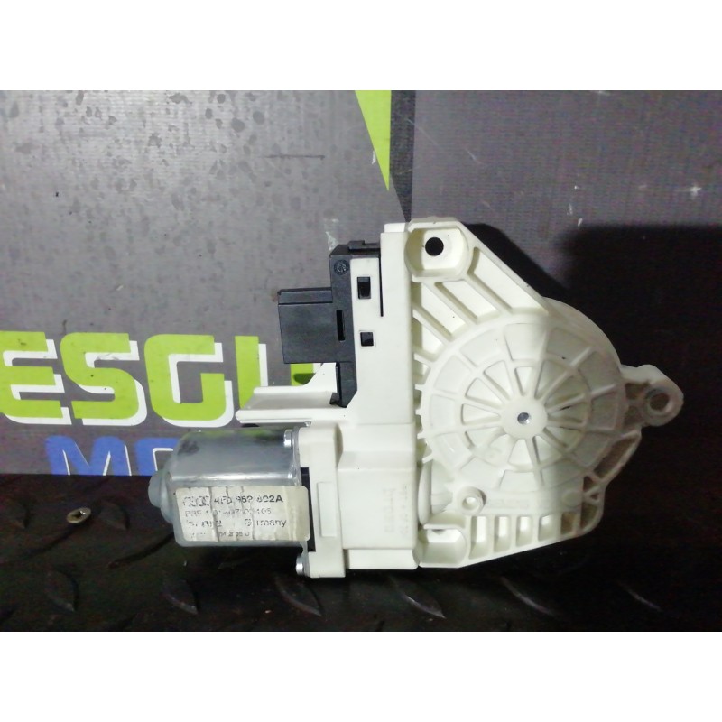 Recambio de motor elevalunas trasero derecho para audi a6 berlina (4b2) 2.5 tdi referencia OEM IAM 0536010001  