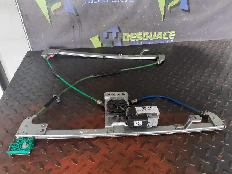 ELEVALUNAS DELANTERO DERECHO 440787F 