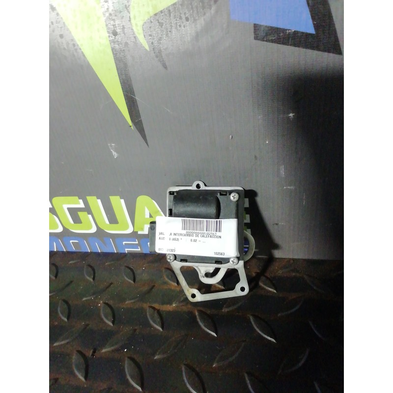Recambio de valvula intercambio de calefaccion para audi a8 (4e2) referencia OEM IAM 0132801323  
