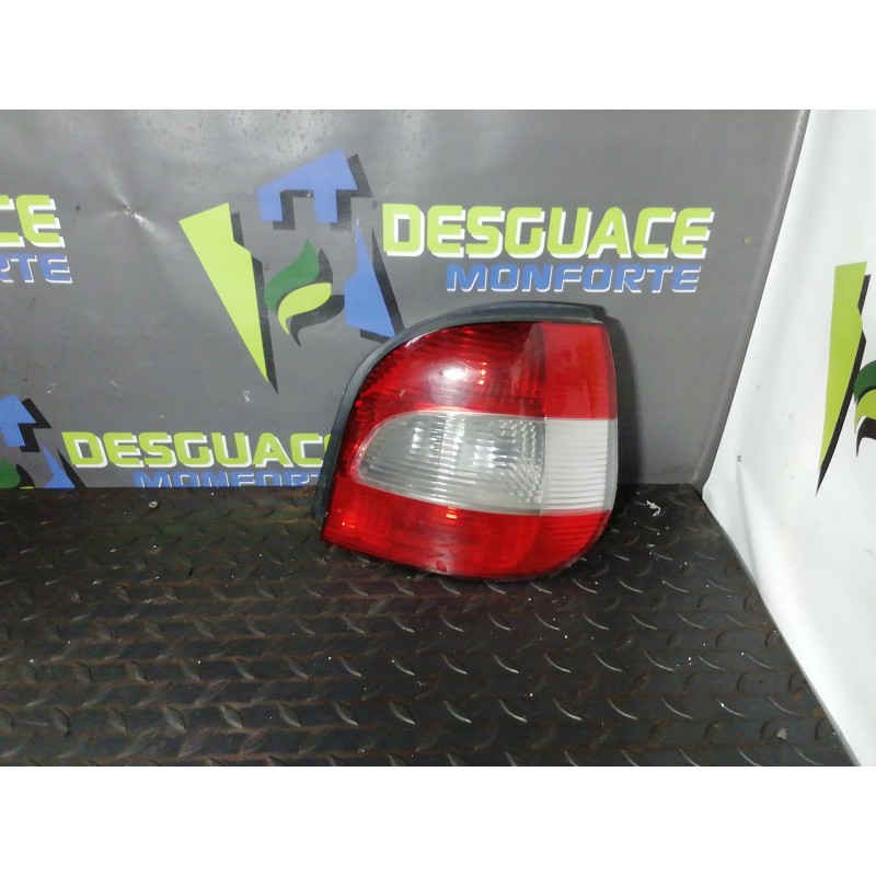 Recambio de piloto trasero derecho para renault megane i scenic (ja0) referencia OEM IAM 7700430966  