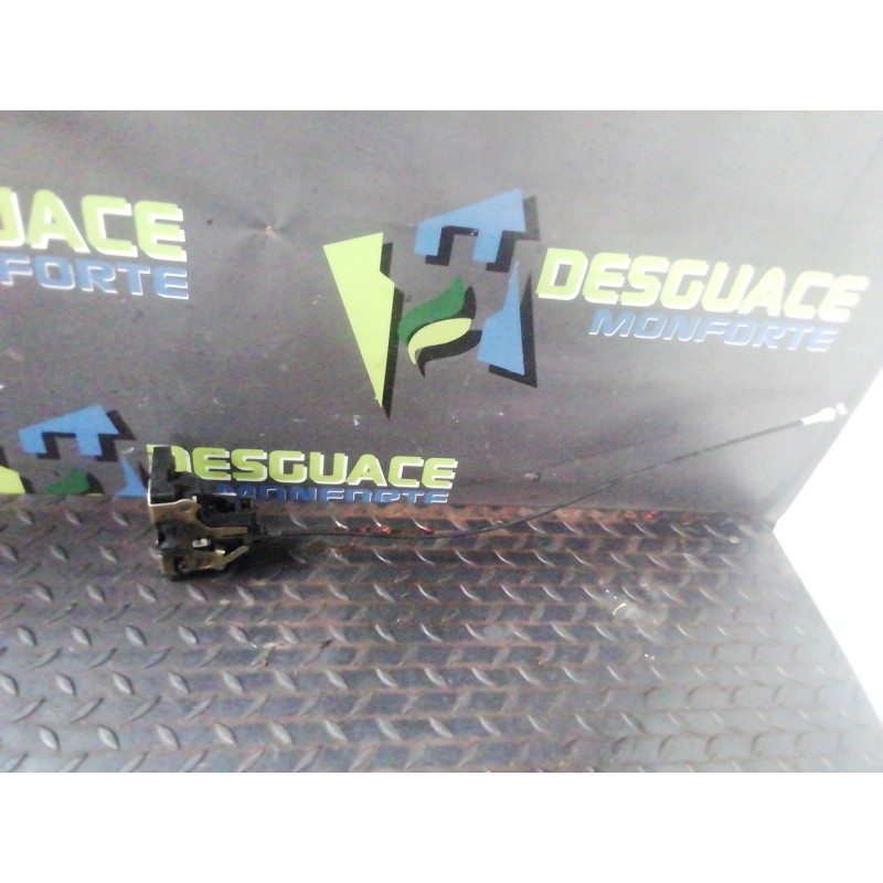 Recambio de cerradura puerta trasera derecha para renault scenic ii 1.4 16v referencia OEM IAM   