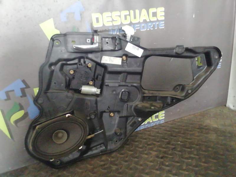 ELEVALUNAS TRASERO DERECHO GJ6A97XJ 
