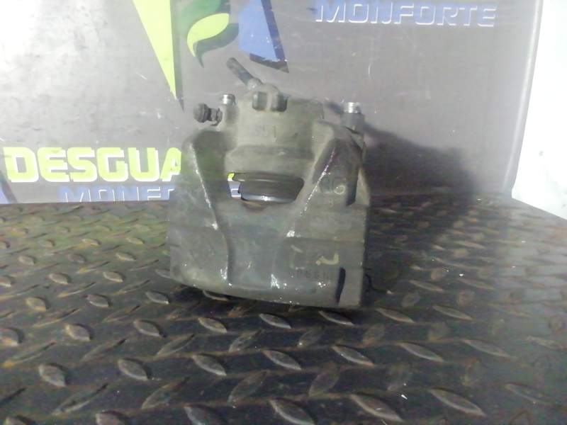 PINZA FRENO DELANTERA DERECHA 070NGJS 