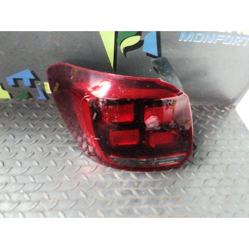 Recambio de piloto trasero izquierdo para renault sandero ii 1.2 16v referencia OEM IAM 265554938R  