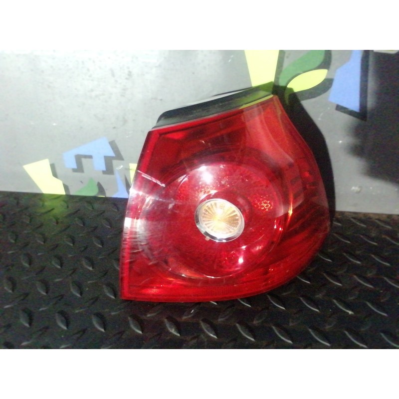 Recambio de piloto trasero derecho para volkswagen golf v berlina (1k1) referencia OEM IAM 1K6945096AA  