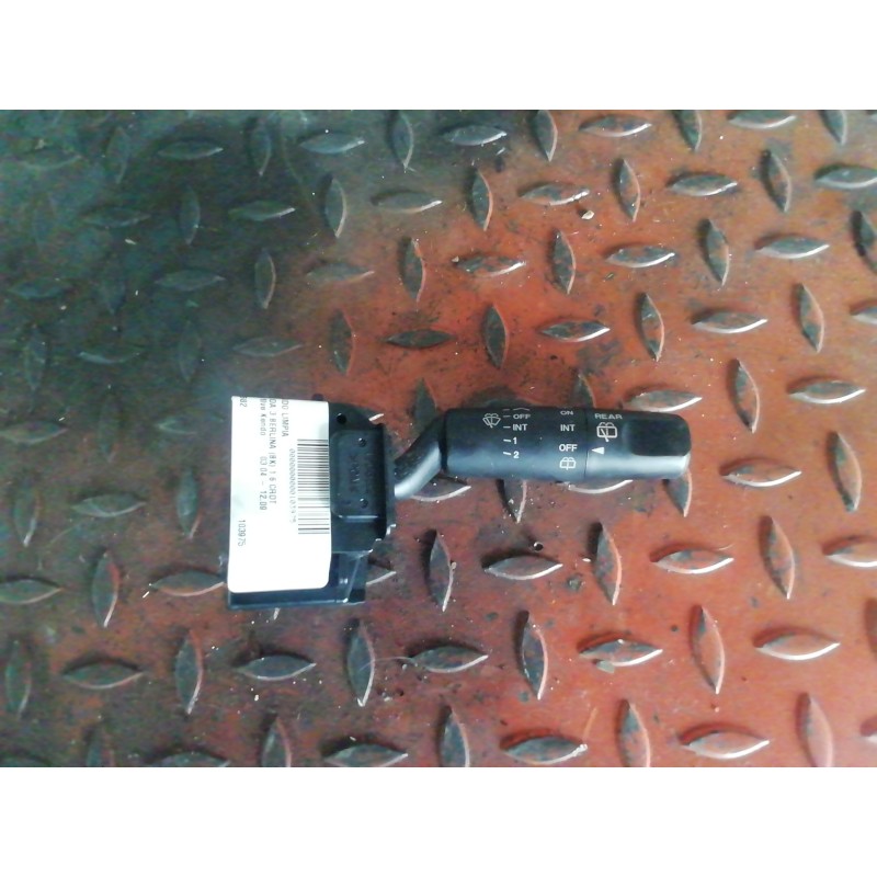 Recambio de mando limpia para mazda 3 berlina (bk) 1.6 crdt sportive kendo referencia OEM IAM 17D682  