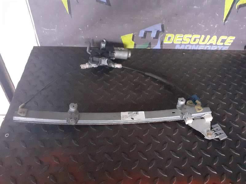 ELEVALUNAS DELANTERO DERECHO 400600T7 