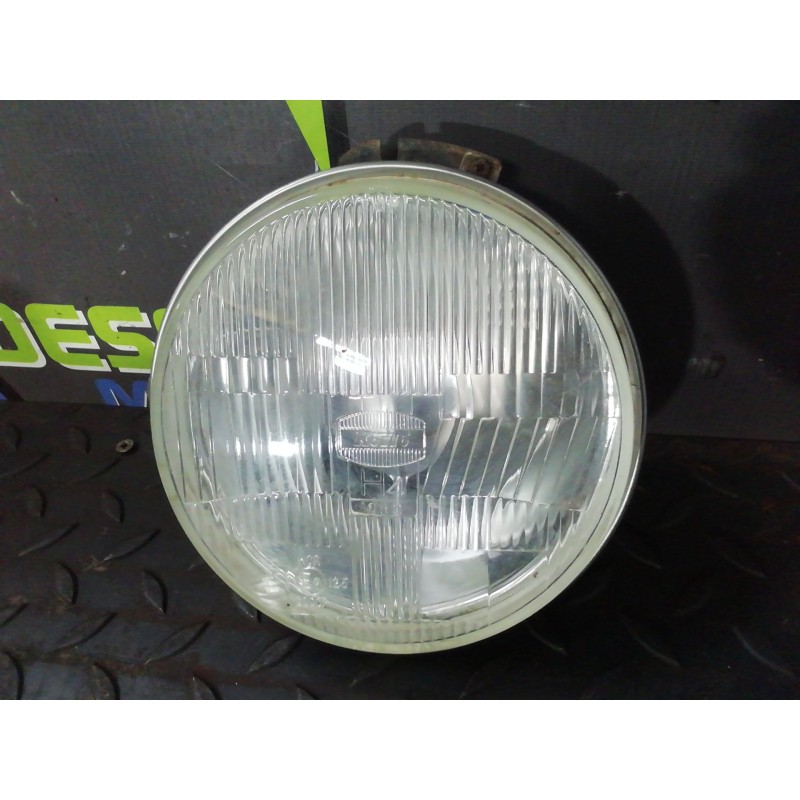 Recambio de faro derecho para mitsubishi montero (l040) 2.5 turbodiesel referencia OEM IAM MB07031 6R11 