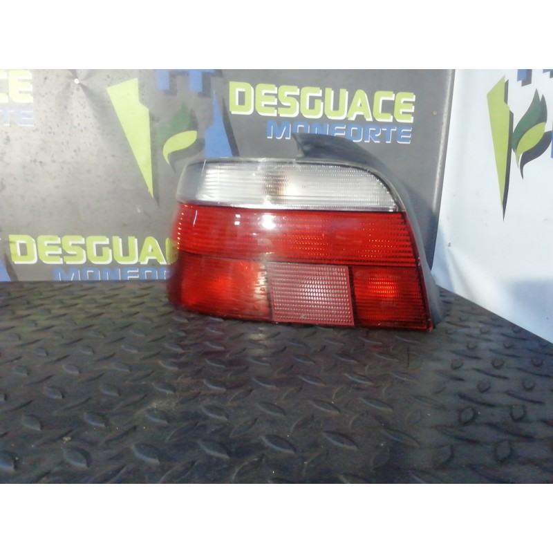 Recambio de piloto trasero izquierdo para bmw serie 5 berlina (e39) 520i highline sport referencia OEM IAM 2VP00724009  