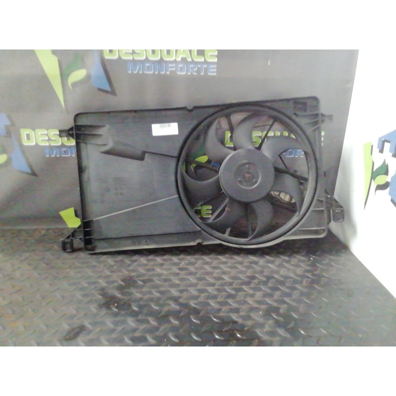 Recambio de electroventilador para ford focus berlina (cap) ambiente (d) referencia OEM IAM 0130307072  