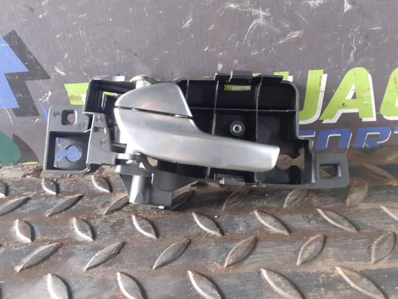 MANETA INTERIOR DELANTERA IZQUIERDA 6M21U22601 