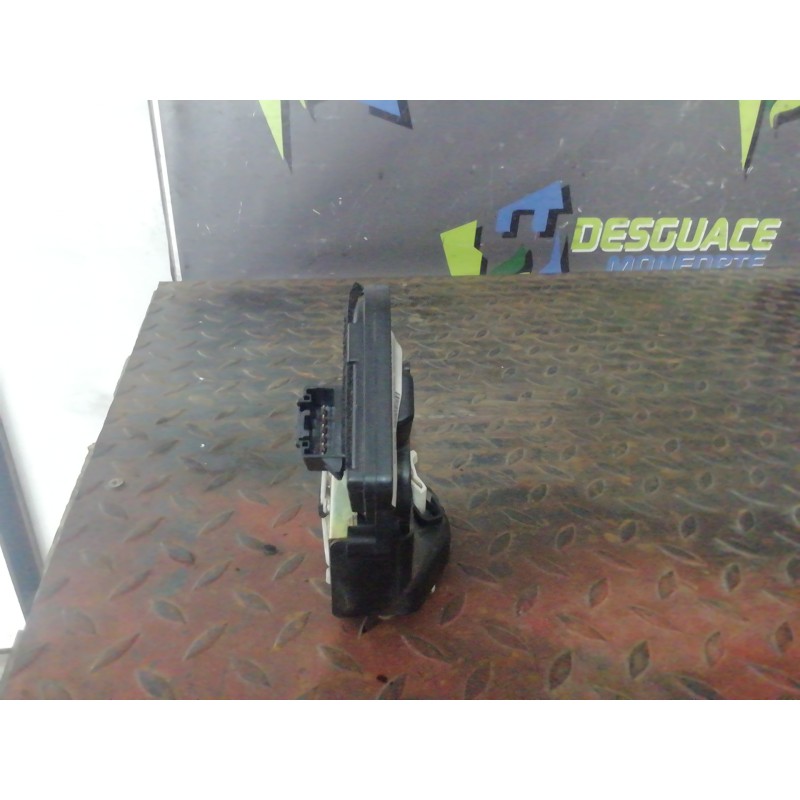 Recambio de cerradura puerta trasera izquierda para mazda 6 berlina (gg) 2.0 crtd 120 active (5-ptas.) referencia OEM IAM   