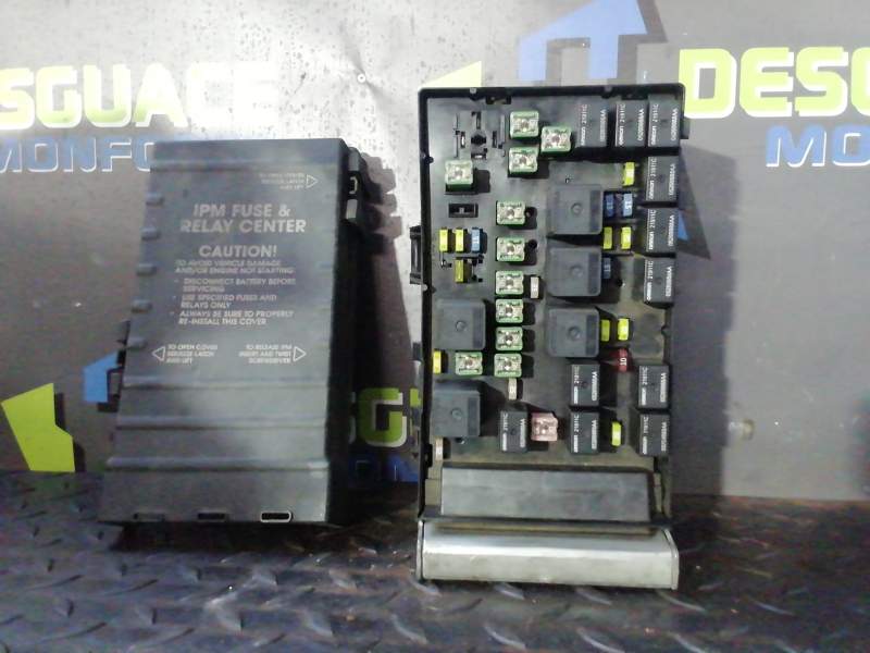 CAJA RELES / FUSIBLES RL692305AG 