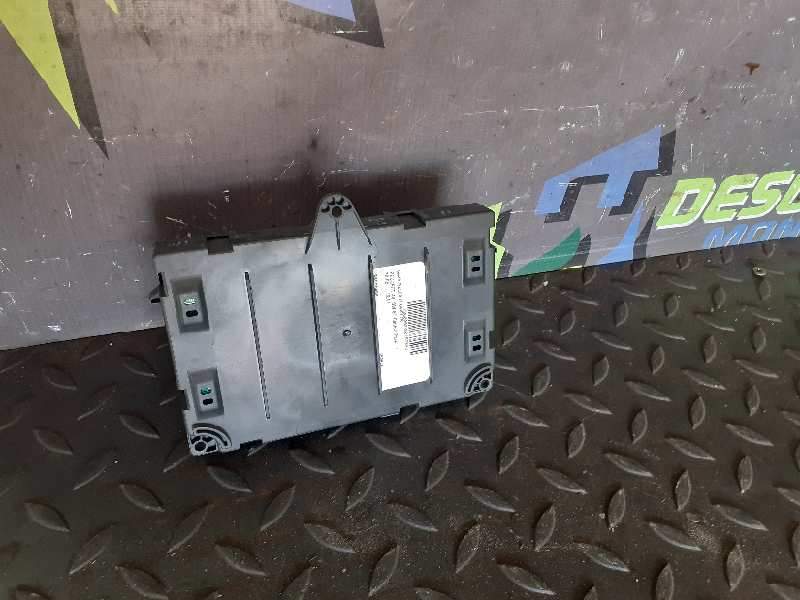 CAJA RELES / FUSIBLES 9656148180 S120017001H BSCA0400