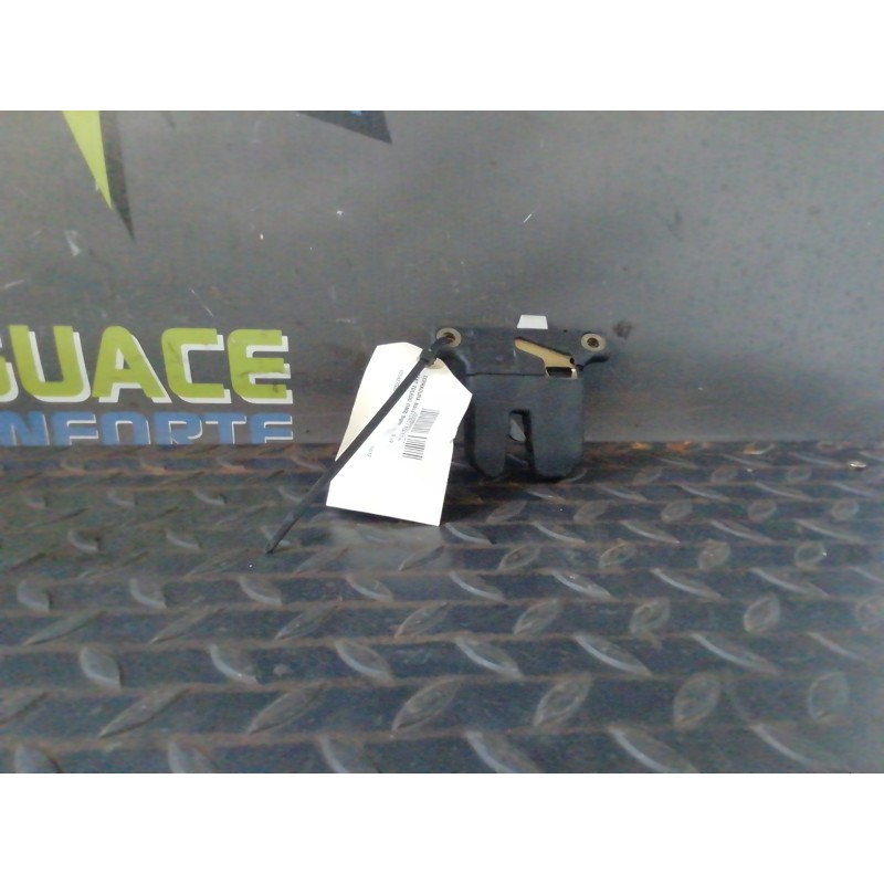 Recambio de cerradura maletero / porton para seat toledo (1m2) signo referencia OEM IAM 8D5827505  