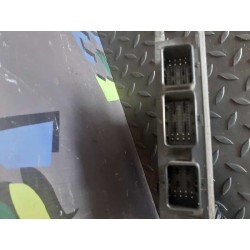 Recambio de centralita motor uce para renault clio iii confort dynamique referencia OEM IAM 8200399038 8200619409 