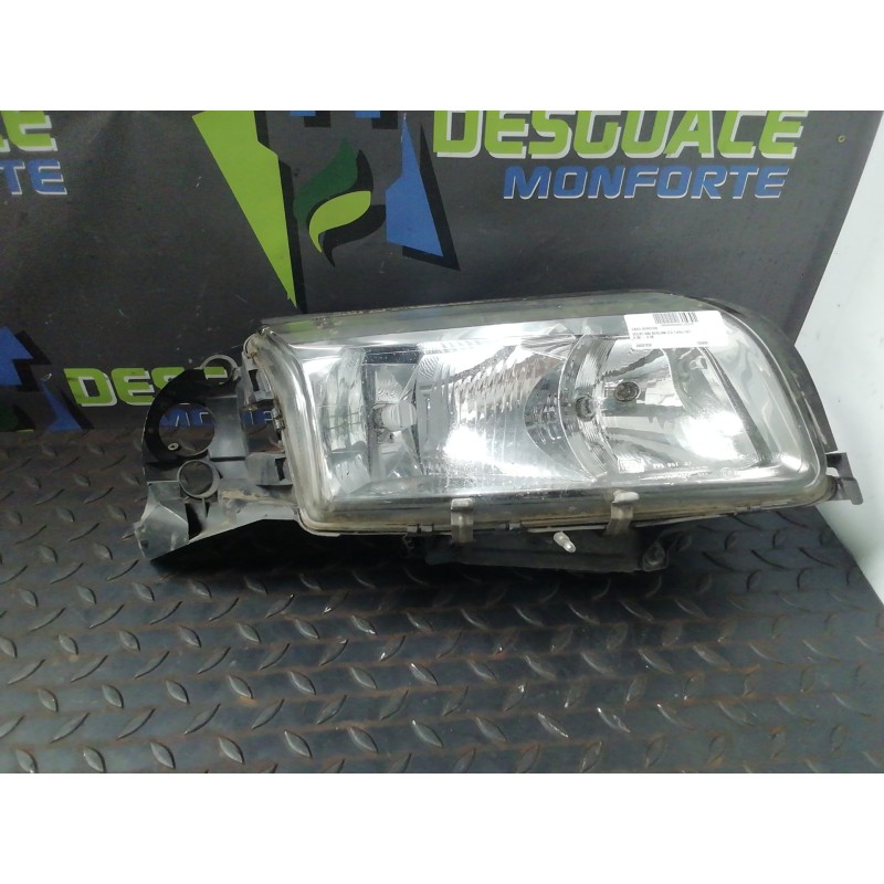 Recambio de faro derecho para volvo s80 berlina 2.0 turbo cat referencia OEM IAM 89007830  