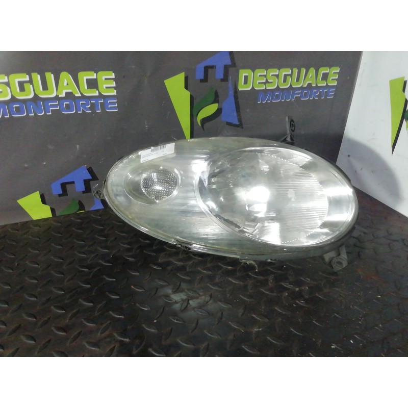 Recambio de faro izquierdo para nissan micra (k13) 1.2 cat referencia OEM IAM 26060AX700  