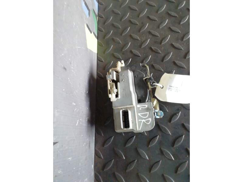 CERRADURA PUERTA DELANTERA DERECHA 