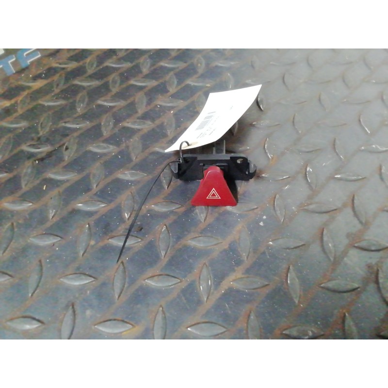 Recambio de warning para peugeot 307 (s1) xr clim plus referencia OEM IAM 9643219577  