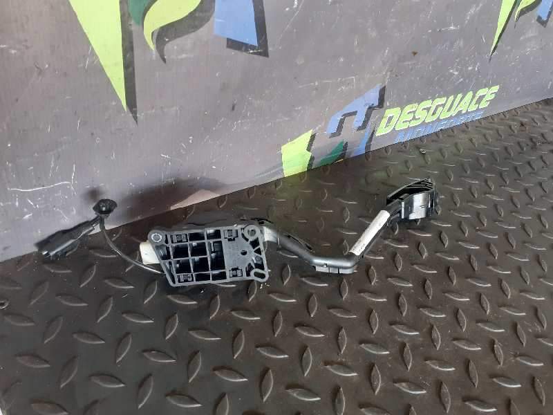 PEDAL ACELERADOR F00C3E2429 