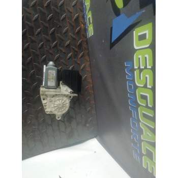 MOTOR ELEVALUNAS DELANTERO DERECHO 6Q2959801A 