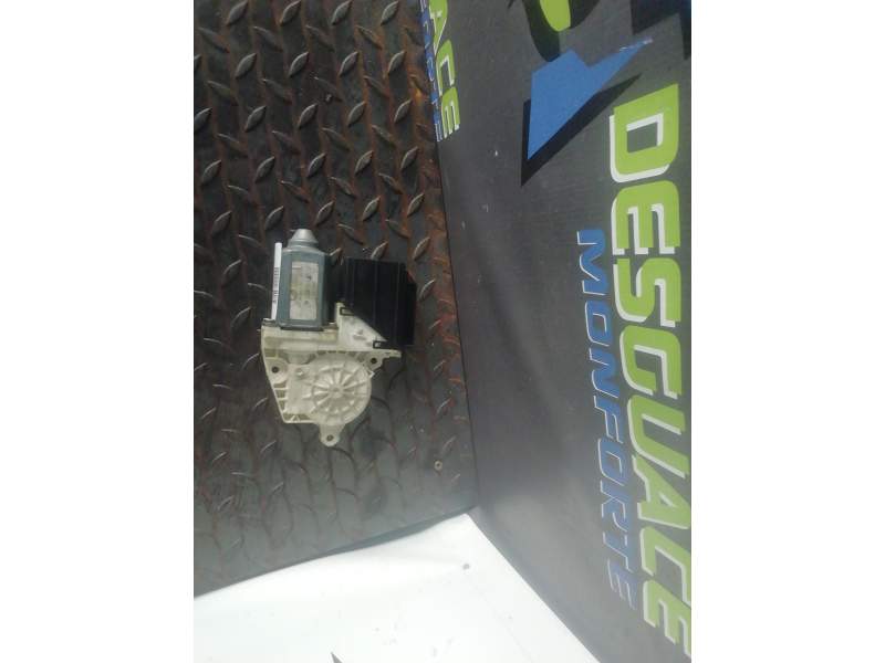 MOTOR ELEVALUNAS DELANTERO DERECHO 6Q2959801A 