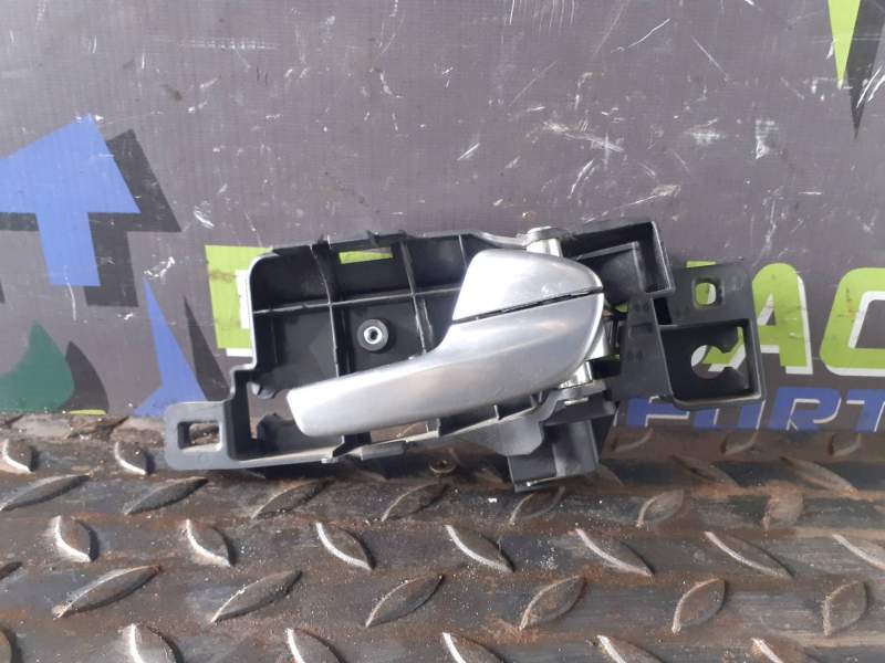 MANETA INTERIOR TRASERA DERECHA 6M21U22600 