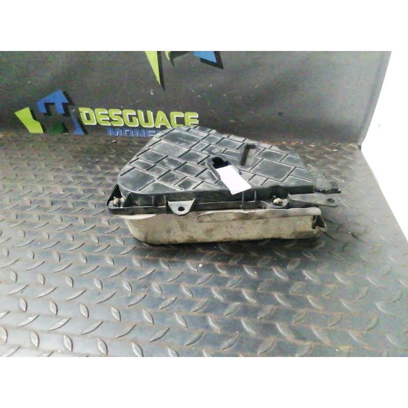 Recambio de deposito combustible para peugeot 308 sport referencia OEM IAM 9652851580  