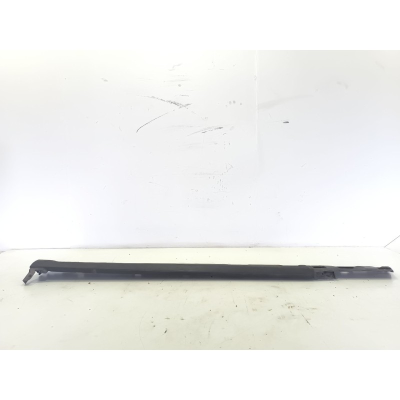 Desguace MonforteFALDON LATERAL 764260776R DACIAFaldon lateral|Desguace Monforte